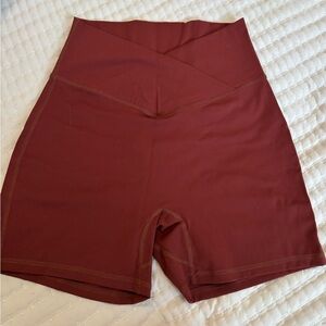 Cross over no front seam biker shorts